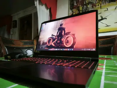 Notebook gamer Acer - miniatura 2