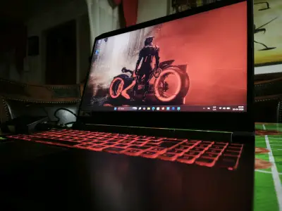 Notebook gamer Acer - miniatura 4