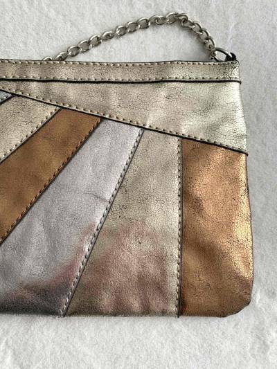 Cartera metalizada Mango - miniatura 3