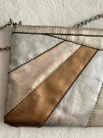 Cartera metalizada Mango - miniatura 4