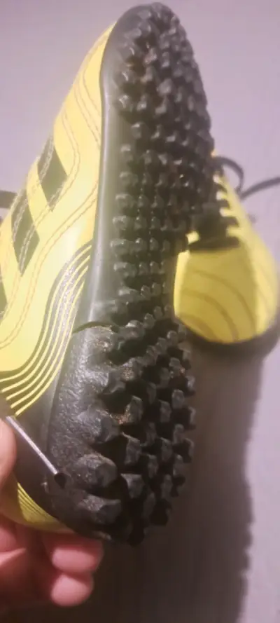 Zapatos futbol - miniatura 3