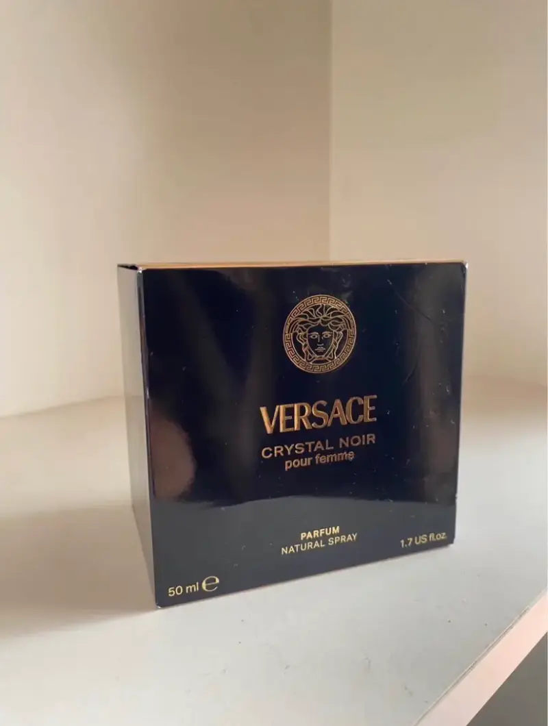 VERSACE Crystal Noir 50ML - 1