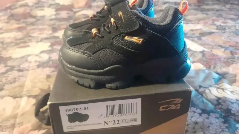 Zapatos/zapatillas niño - 1