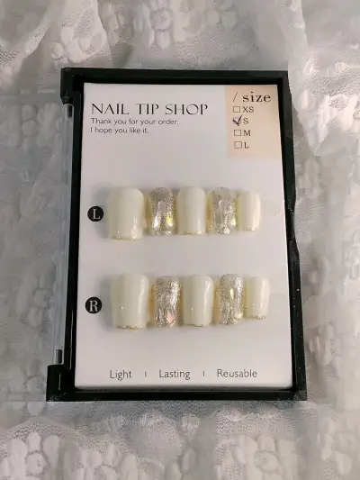 Set de uñas press on y kit de aplicación - miniatura 1