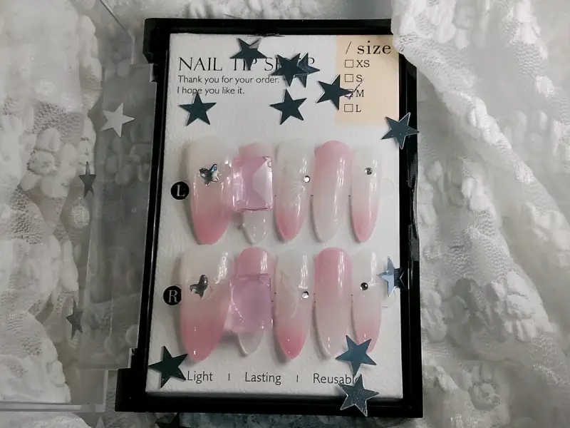 Set de uñas press on y kit de aplicación - 1