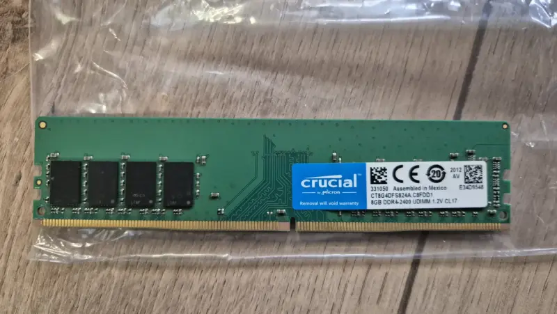 8GB DDR4-2400 UDIMM 1.2V CL17 - 1