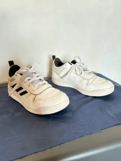 Zapatillas Adidas No35 - miniatura 2