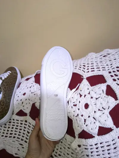 Zapatillas Guess Cherry 🍒 - miniatura 3