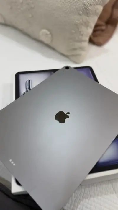 iPad Air M3 13” 128GB Space Gray - miniatura 2
