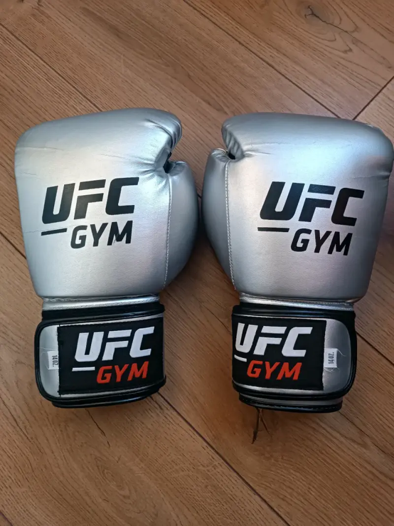 Guantes de Boxeo Plateado - 3