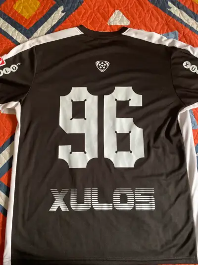 Camiseta  Young Cister XULO’S x NIKE - miniatura 2