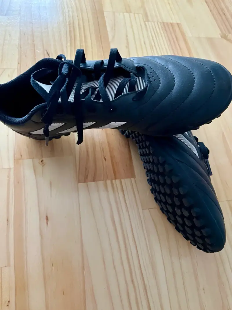 Zapatillas de futbol adidas - 1