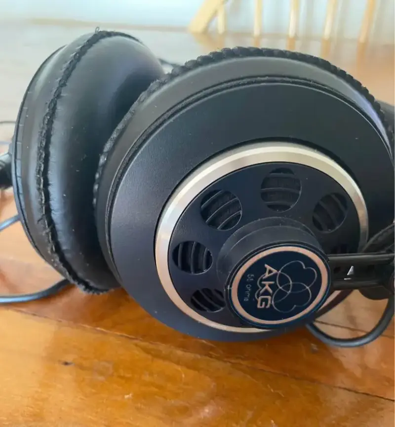 Audifonos AKG K240 mkII de studio - 1