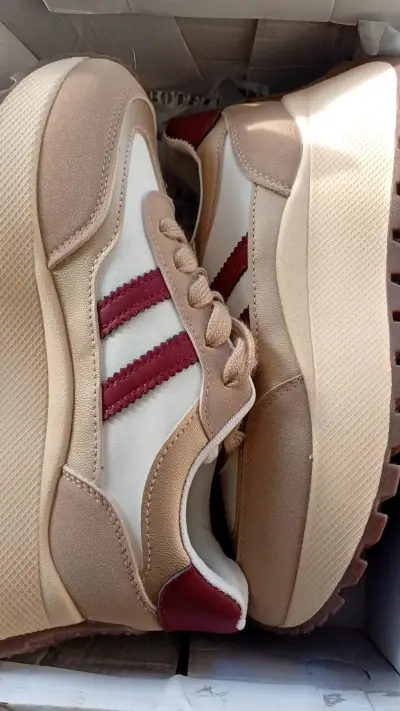 Zapatillas sin uso - miniatura 1