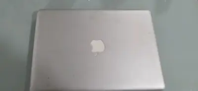 Macbook pro 13 año 2009 - miniatura 1