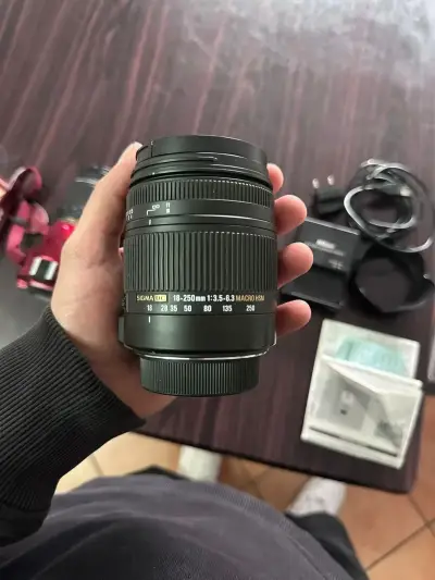 Nikon D3100 roja !!! - miniatura 3
