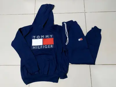 conjuto tommy hilfiger talla M nuevo - miniatura 1