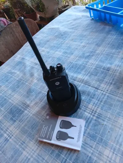 Radio Motorola EP450 - miniatura 1
