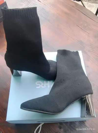 Botines tipo calcetín - miniatura 1