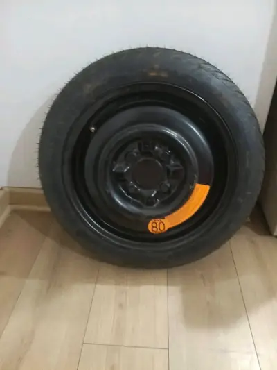 Vendo rueda de repuesto aro 15 - miniatura 2
