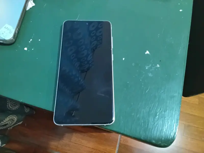 S21 plus de 256gb y 8 de ram - 4