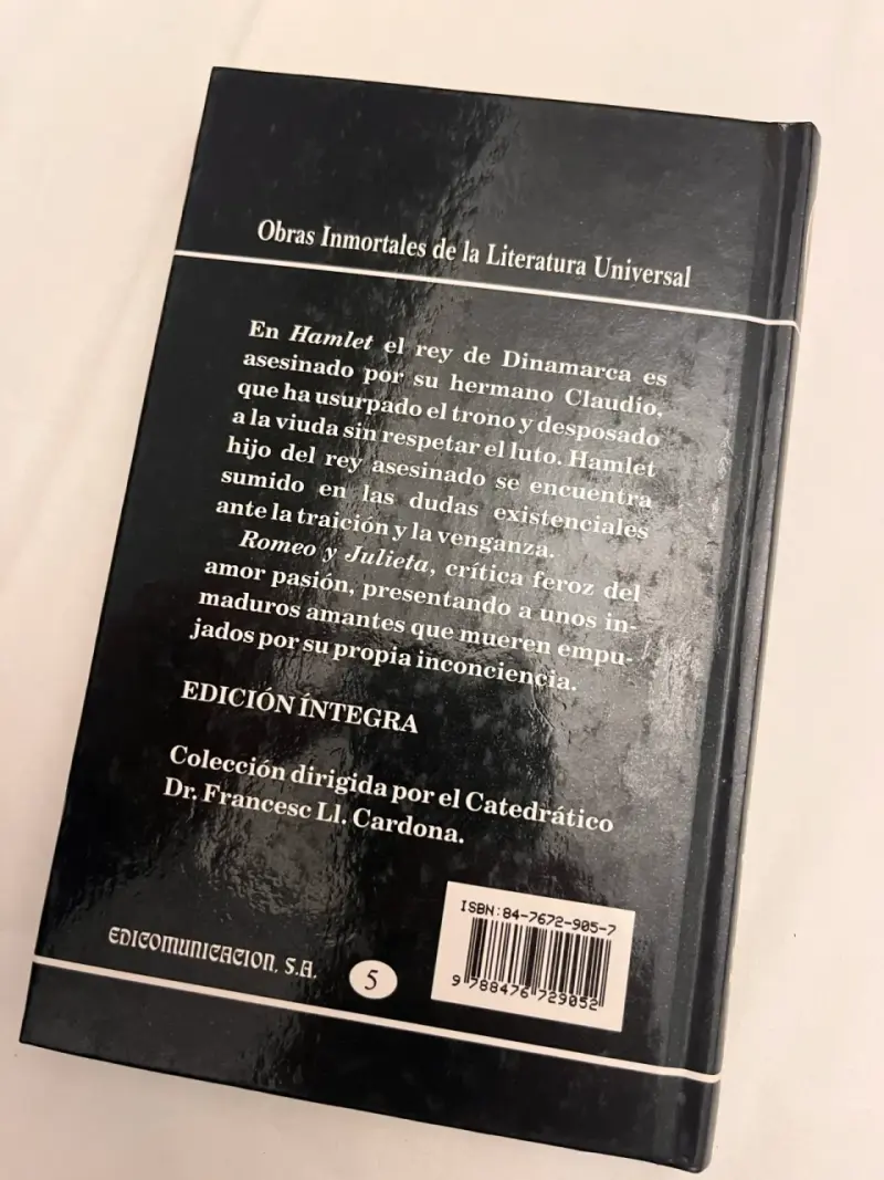 Libro Hamlet y Romeo & Julieta - 2