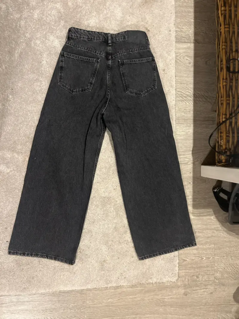 Jeans y blusa - 4