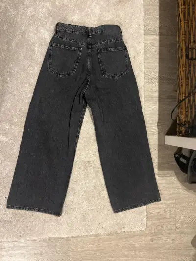 Jeans y blusa - miniatura 4