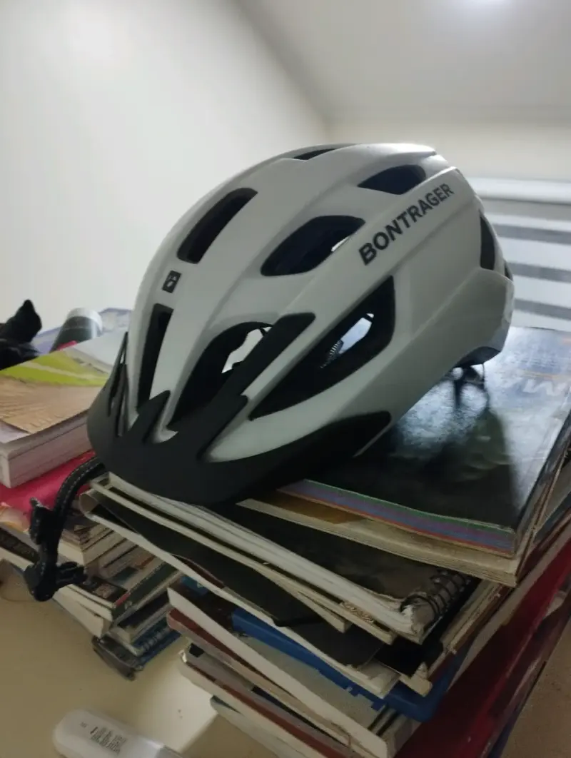 Casco blanco bicicleta o scooter - 6