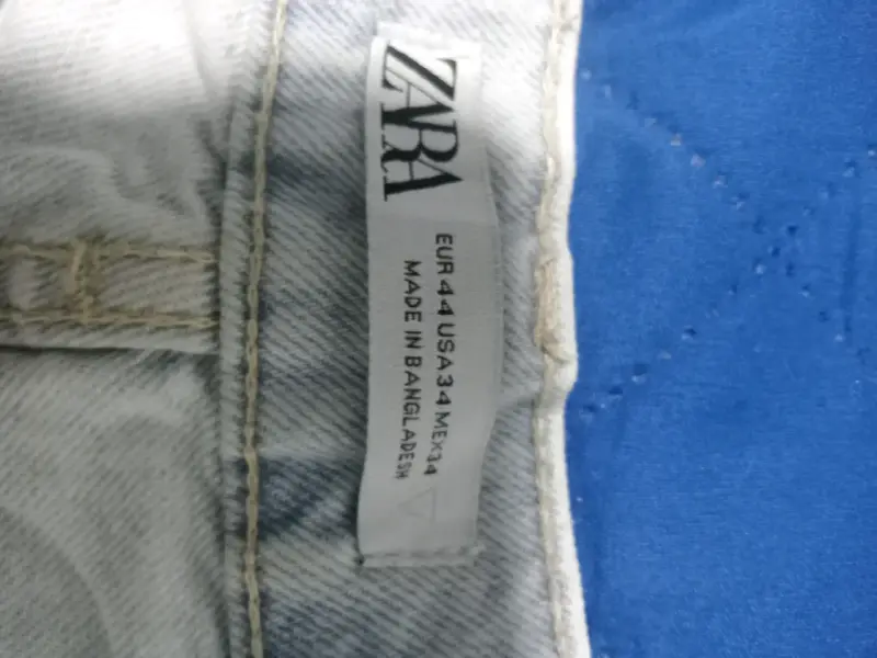 Jeans Zara mom. - 2