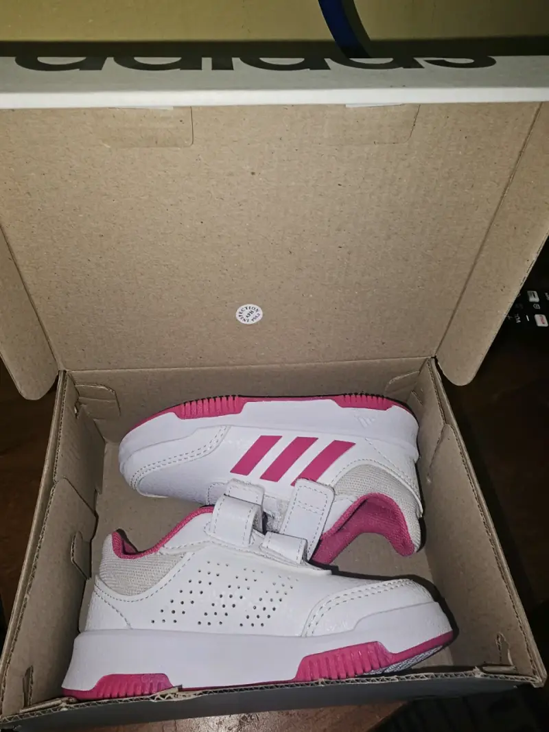 Zapatillas niña Adidas n23 NUEVAS - 1
