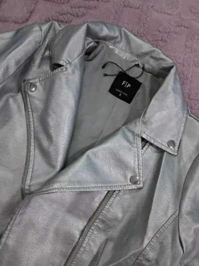 Chaquetas nuevas - miniatura 4