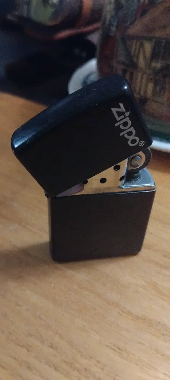 Encendedor ZIPPO - 2