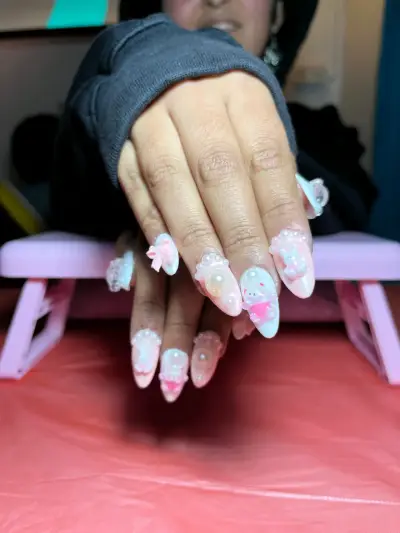 Esmaltado y soft gel - miniatura 1
