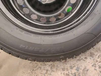 Vendo un solo neumático aro 14 185/75R14 - miniatura 4