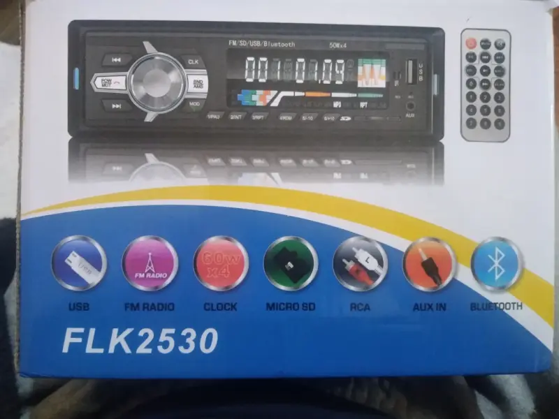Radio de auto con blutud - 1