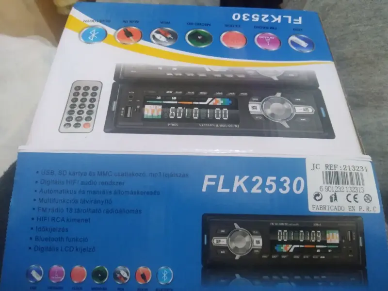 Radio de auto con blutud - 2