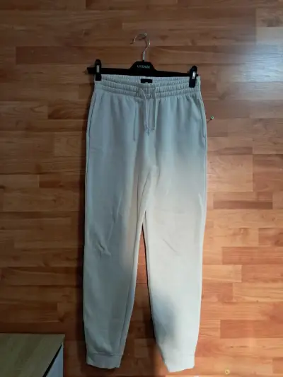 Pantalon buzo - miniatura 1