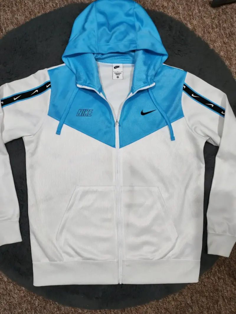 Poleron Nike - 2