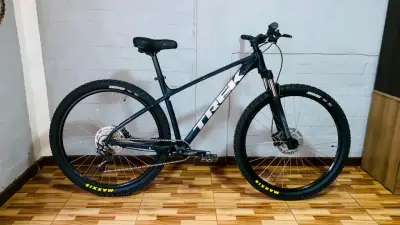 Bicicleta Trek Marlin 7 - miniatura 1