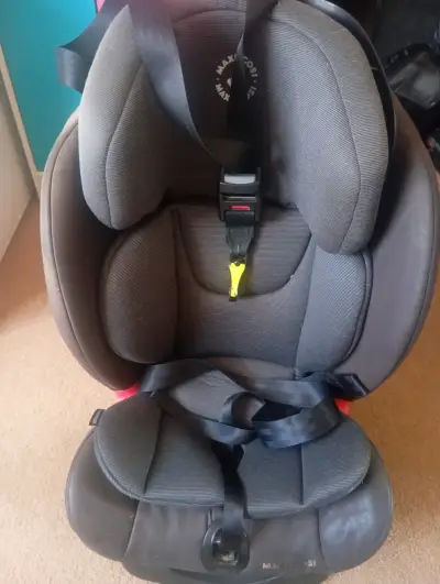 Silla de auto - miniatura 3