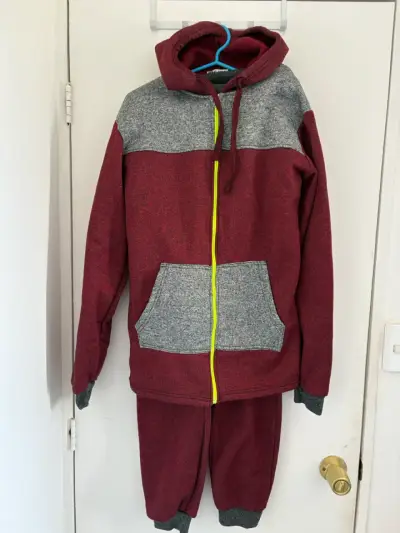Ropa usada en buen estado - miniatura 1
