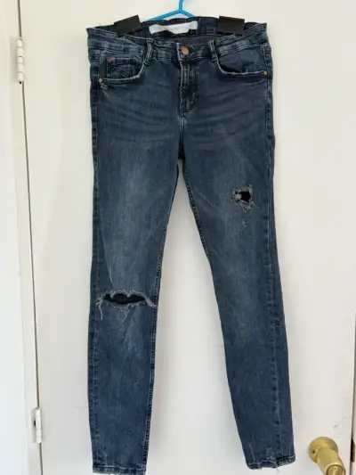 Ropa usada en buen estado - miniatura 2