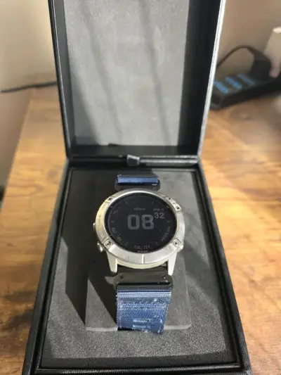 Reloj garmin excelente estado - miniatura 2