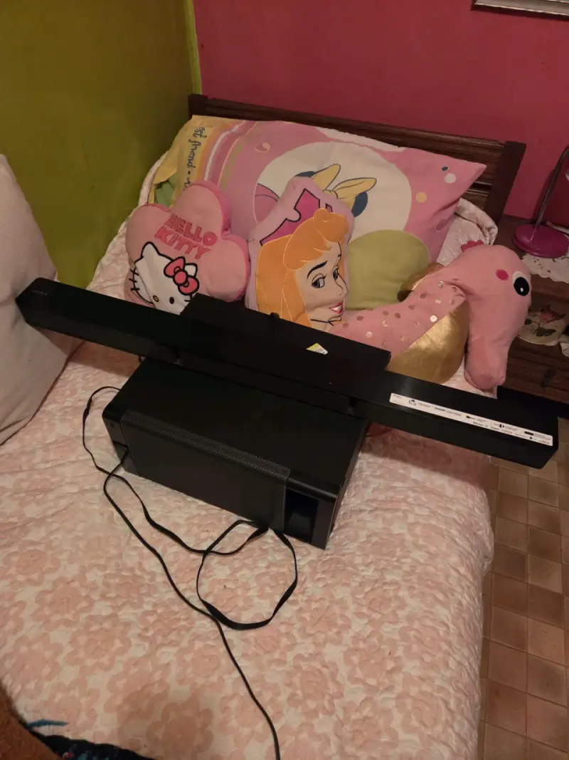 Soundbar Sony con subwoofer - 4