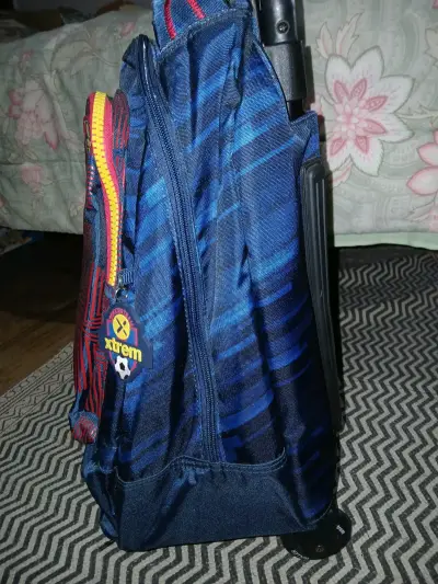 Mochila con ruedas - miniatura 2