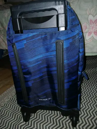 Mochila con ruedas - miniatura 3