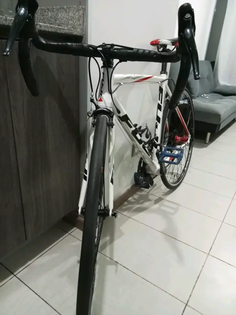 FUJI robubaix A6.  1.3 - 5