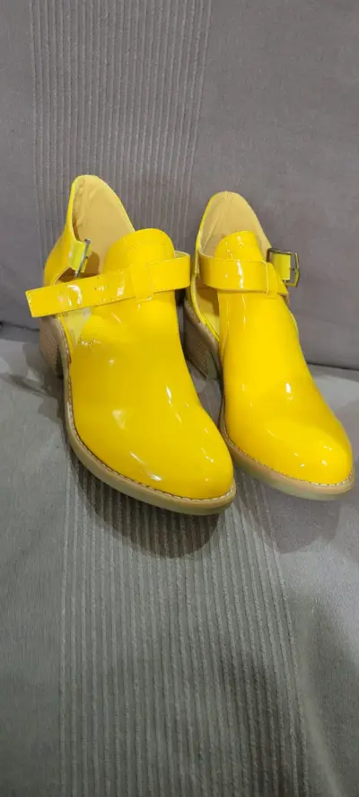 Zapato abierto Charol Yellow Danicolle - miniatura 2