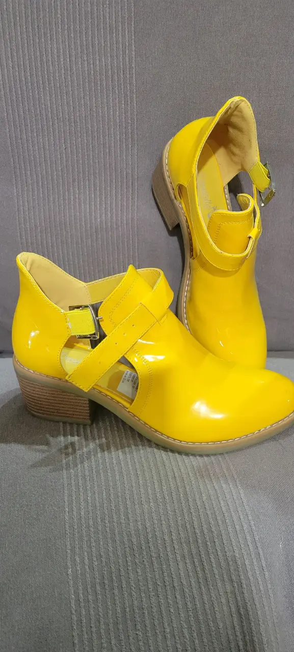 Zapato abierto Charol Yellow Danicolle - 3